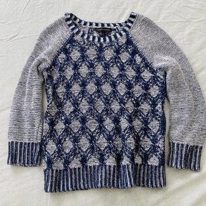 Banana Republic navy blue & white crew neck sweater